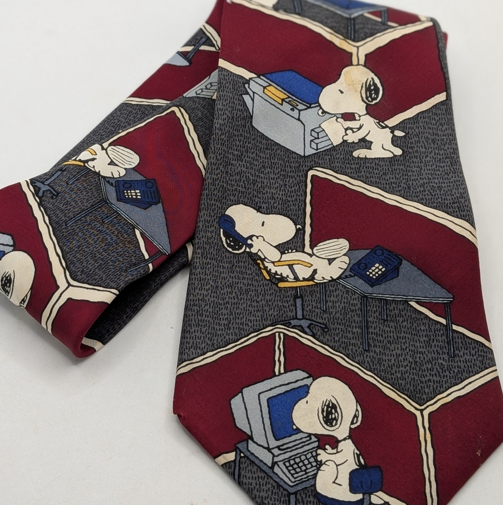 Snoopy‎ And Friends Silk Tie